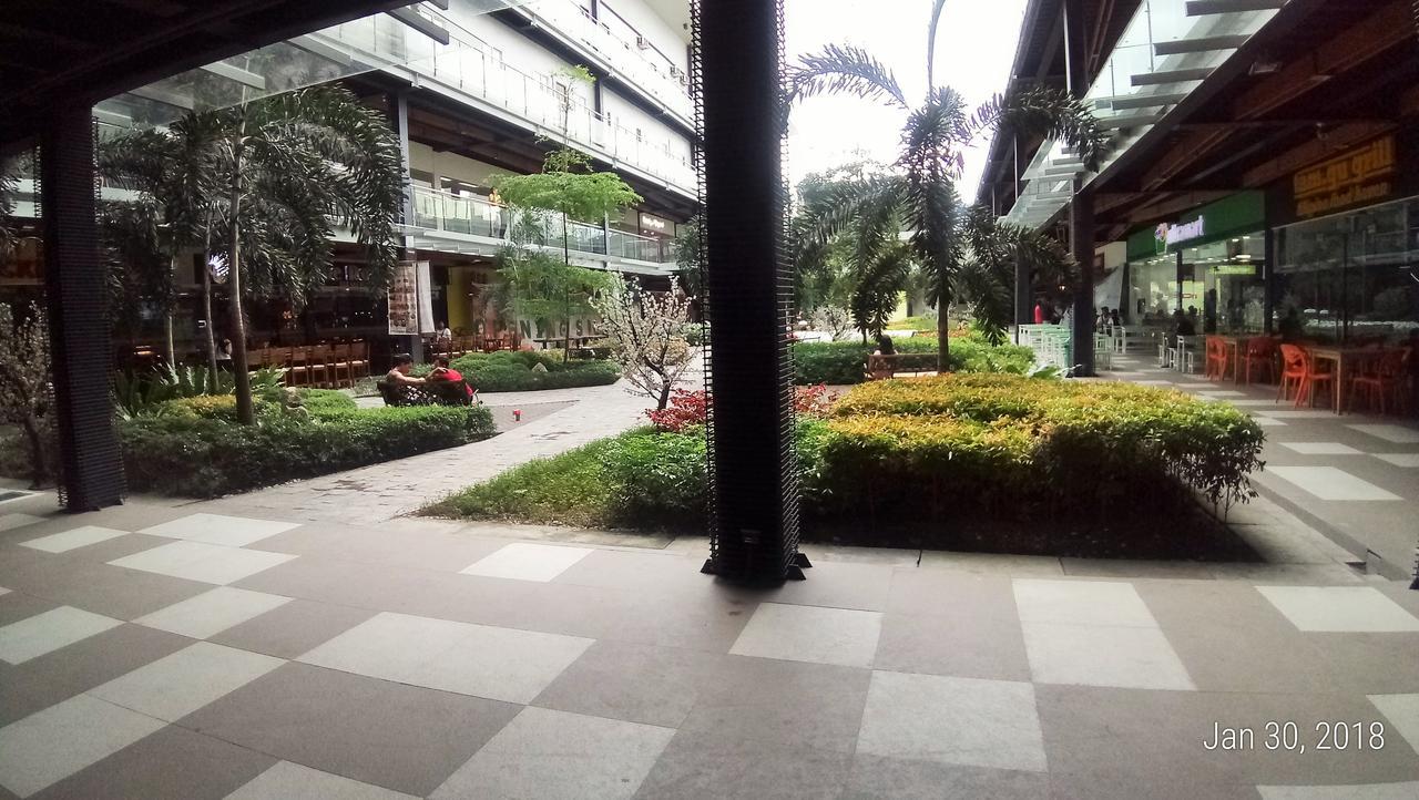 Big Hotel Suites Mandaue City Exterior photo