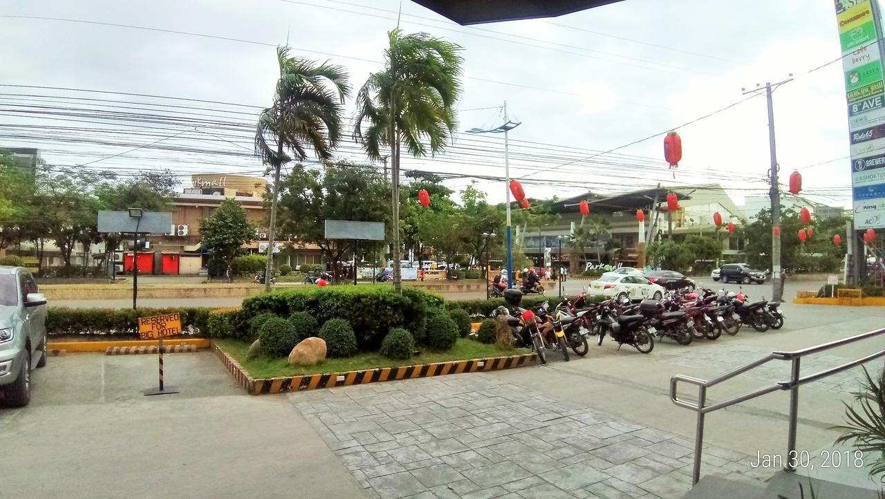 Big Hotel Suites Mandaue City Exterior photo
